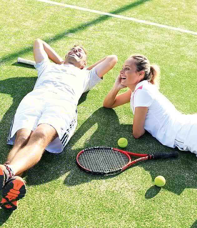 couples-playing-tennis-at-heritage-resorts-mauritius