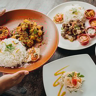 Un délicieux déjeuner à trois services au restaurant panoramique Le Chamarel
