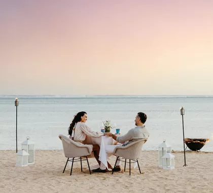 Couple Wedding Honeymoon Beach Hotel Mauritius