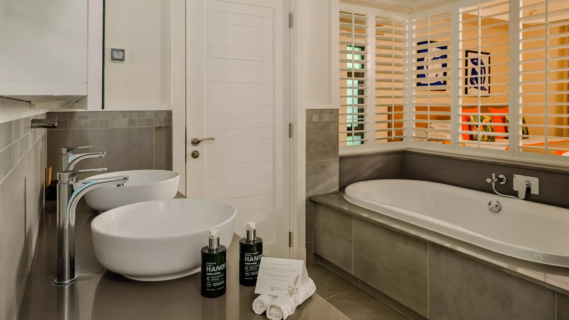 Bathroom of a 4-bedroom villa with pool view at Heritage The Villas, Mauritius