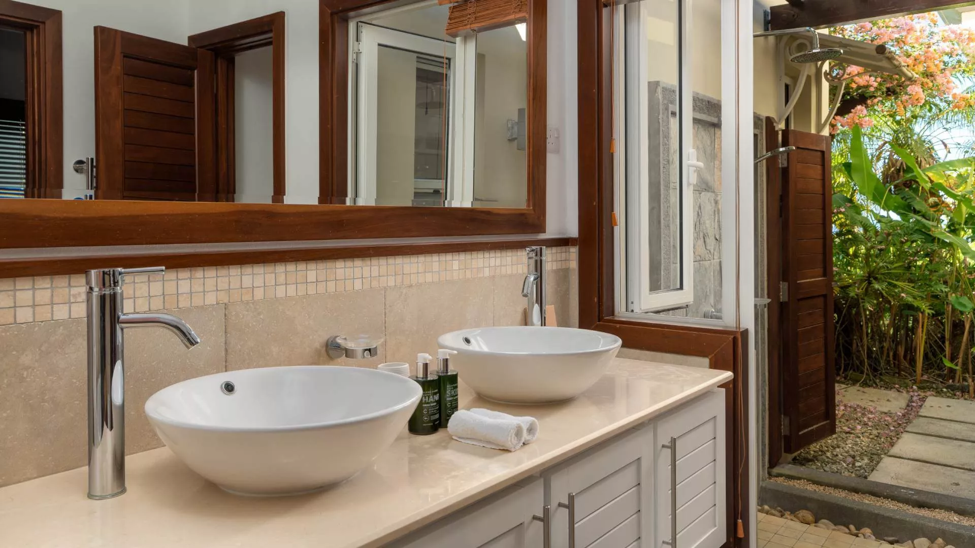 Bathroom with exterior view in a luxury 4-bedroom villa