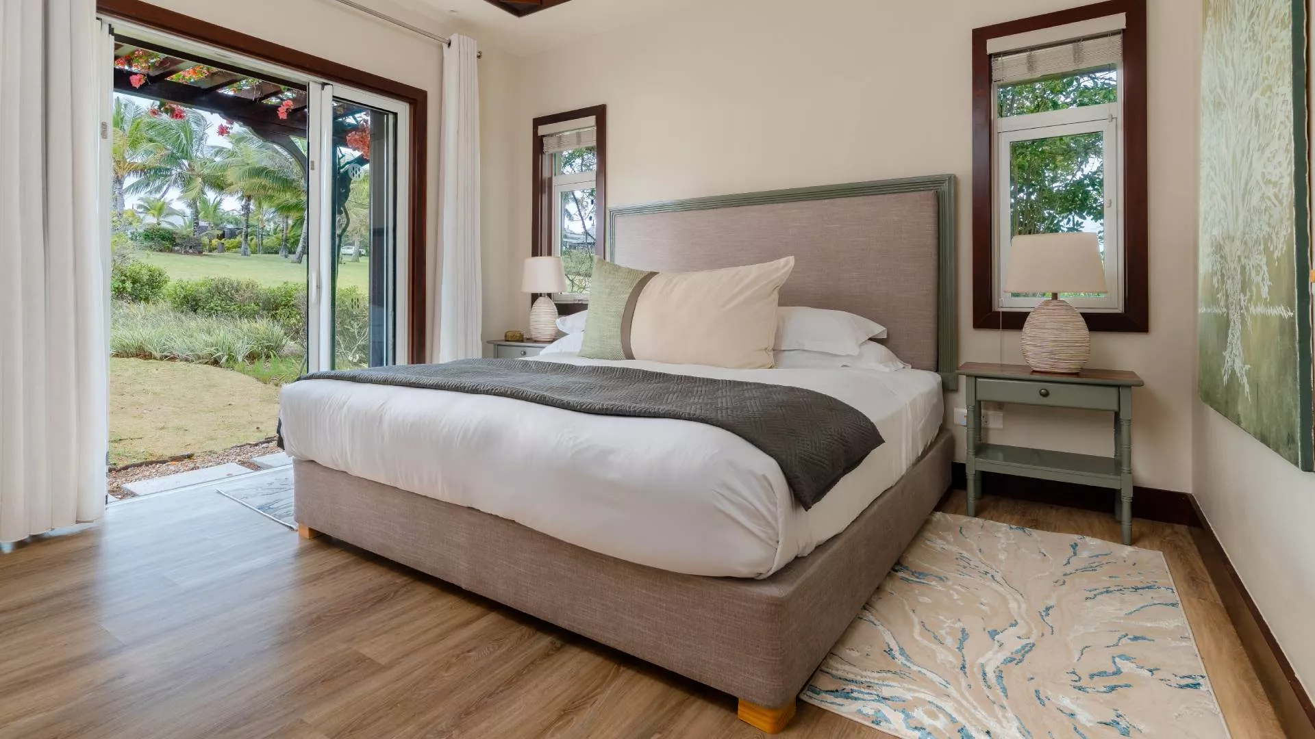 Side view of a ground floor bedroom in a luxury 4-bedroom villa