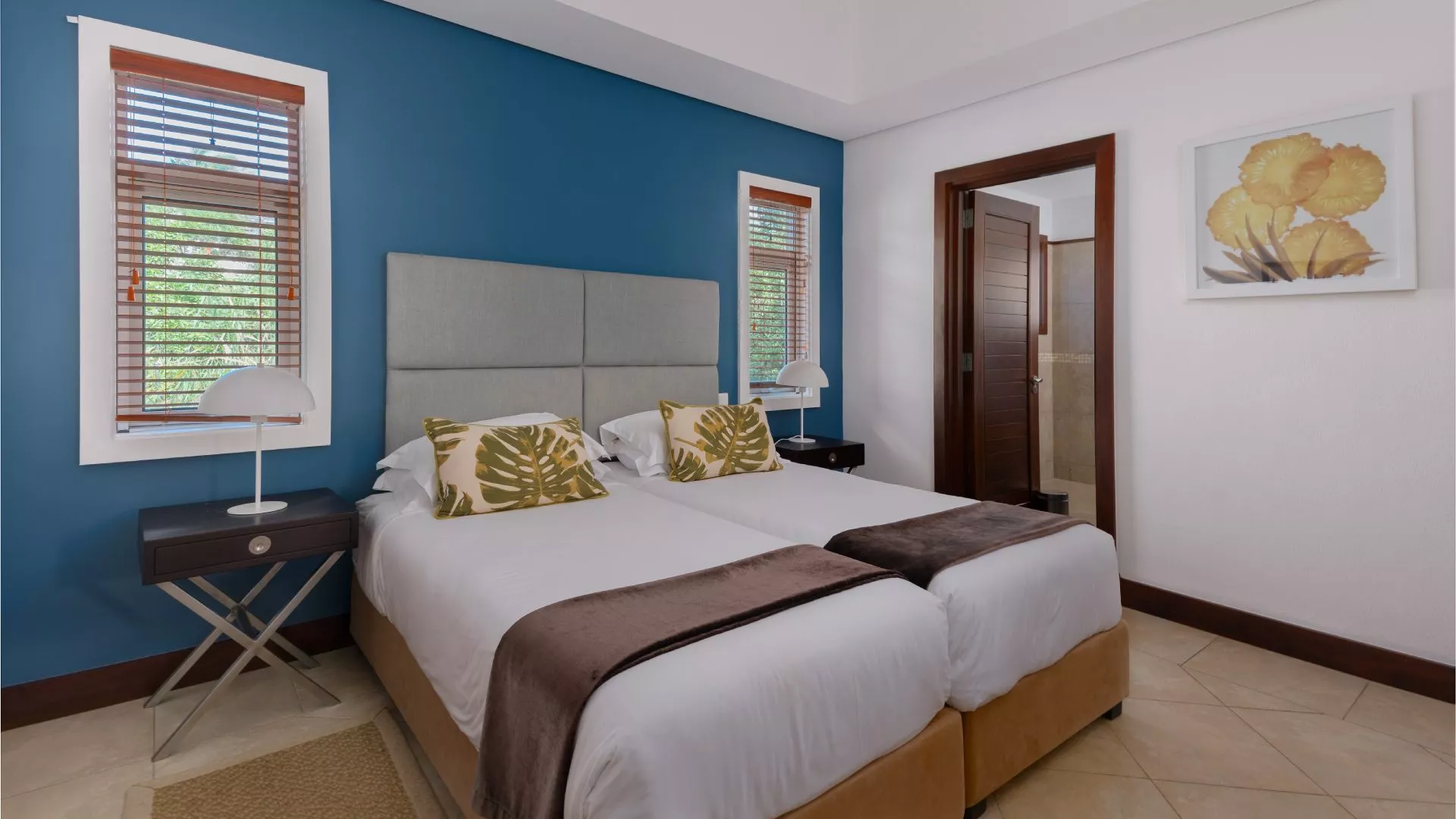 Two-bedroom suite in a luxury 4-bedroom villa