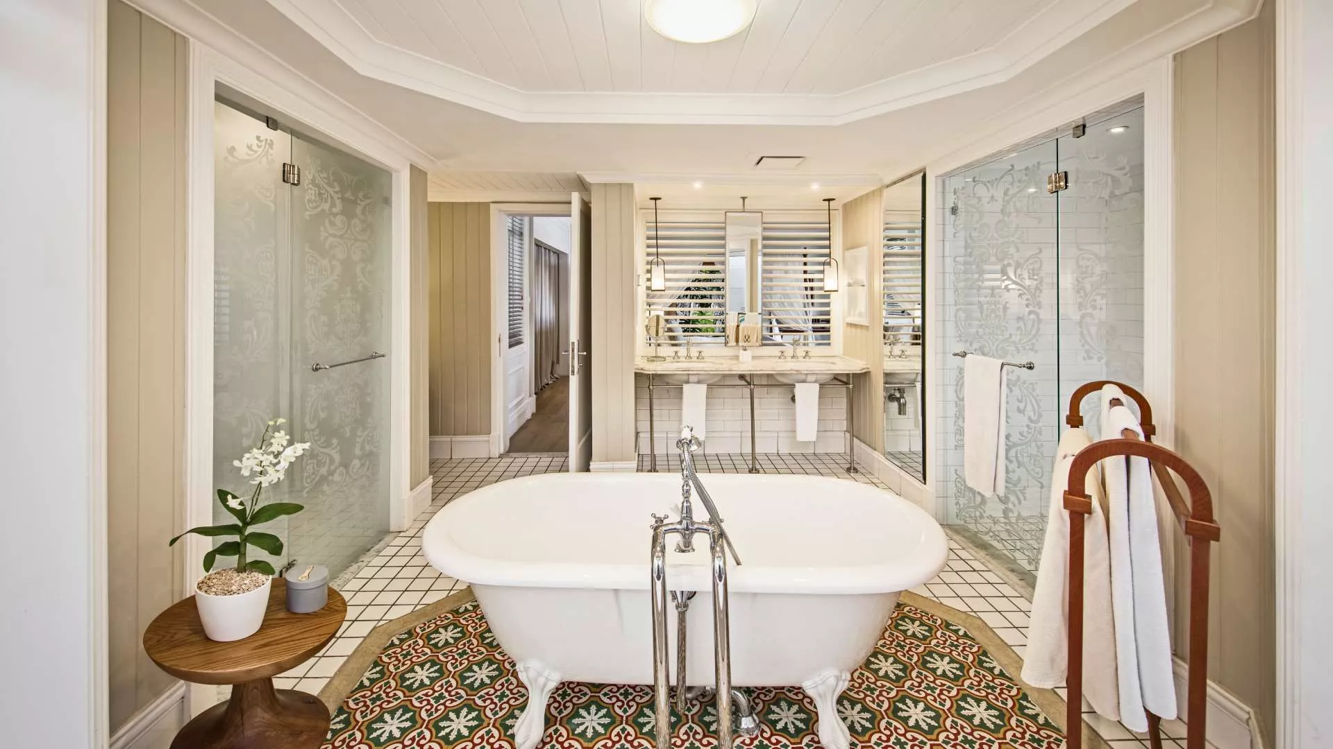 chambre junior en bord de mer avec salle de bain à heritage le telfait
