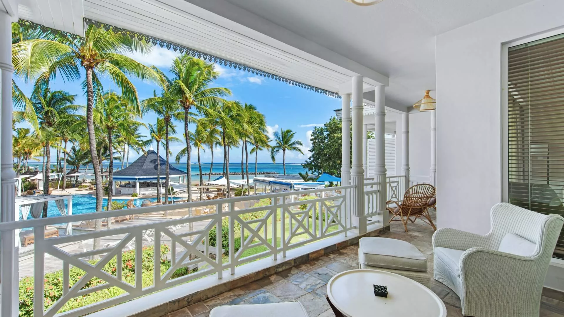senior suite with private balcony overlooking the ocean