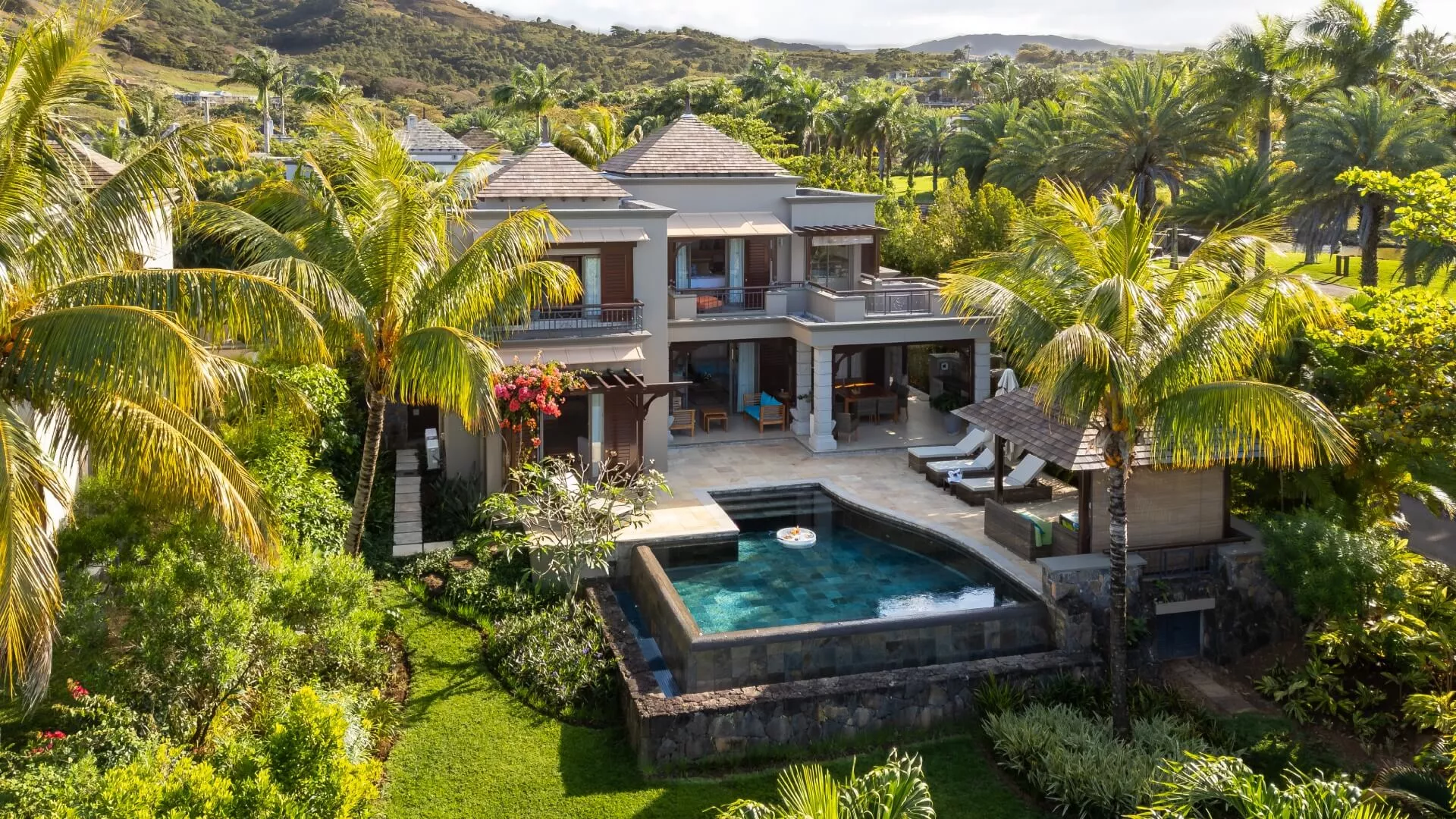 aerial view of the villa baume at heritage the villas