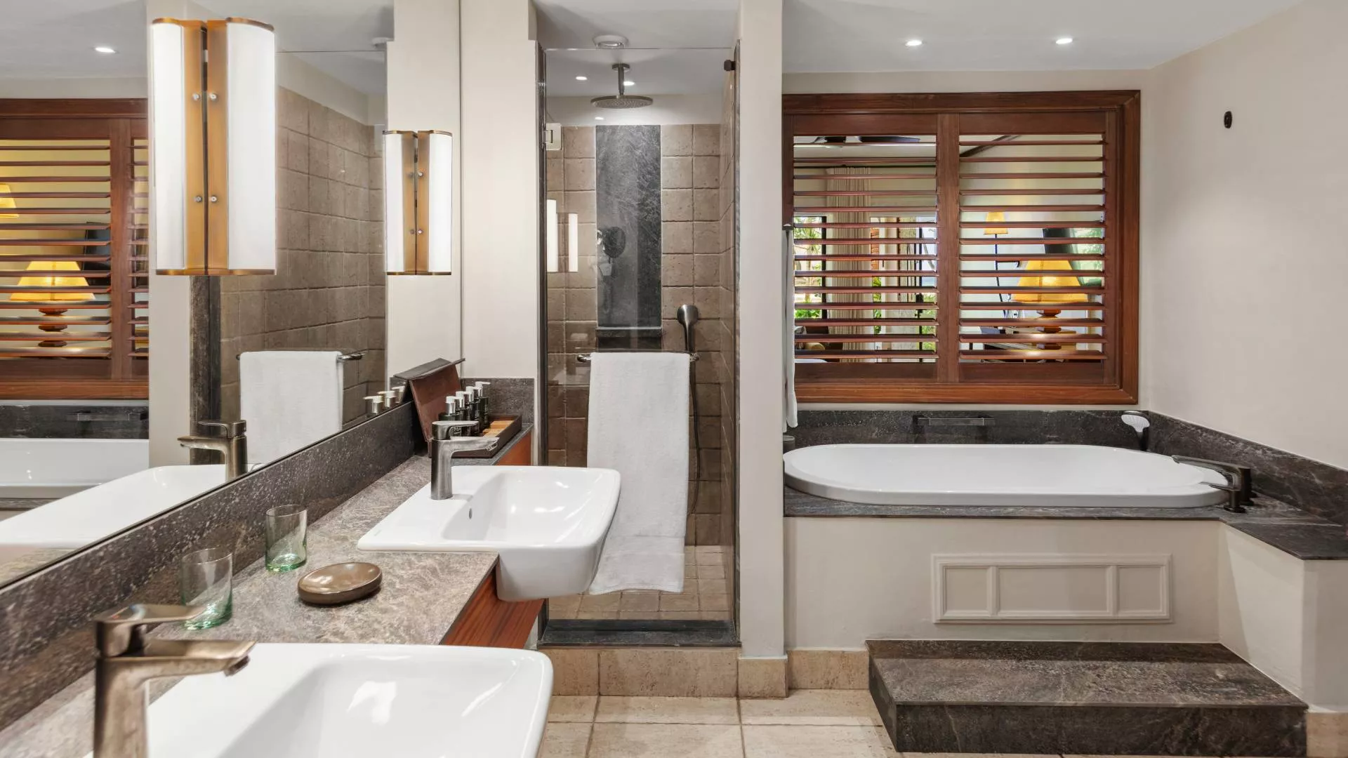 deluxe beach view room with luxury ensuite bathroom