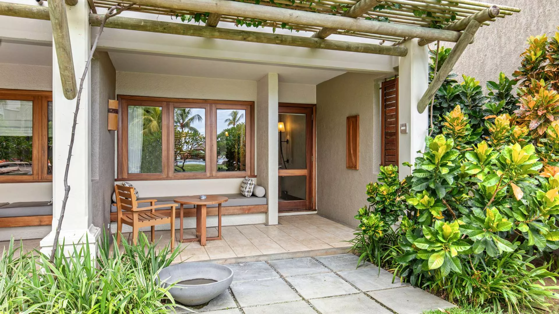 deluxe sea view accommodation with private outdoor terrace