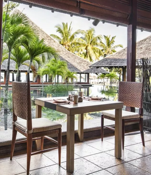 take-a-trip-around-the-world-restaurant-heritage-awali-pool-vie