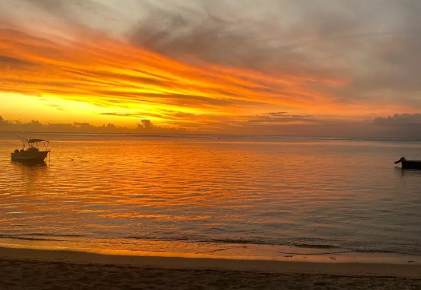 Flic-en-flac beach