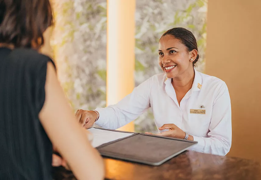 Private transfer and personalised Welcome on arrival in Mauritius - Heritage Resorts