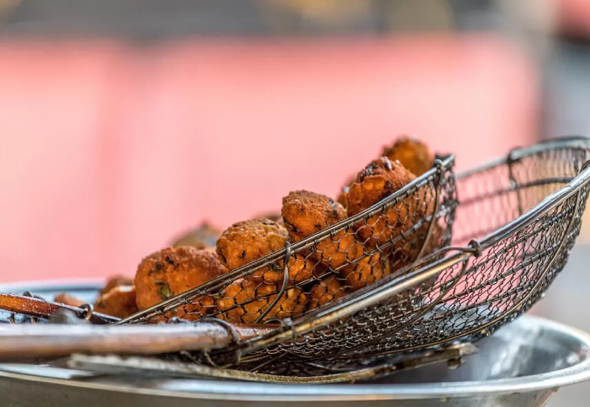 Freshly fried Mauritius' chilli fritters