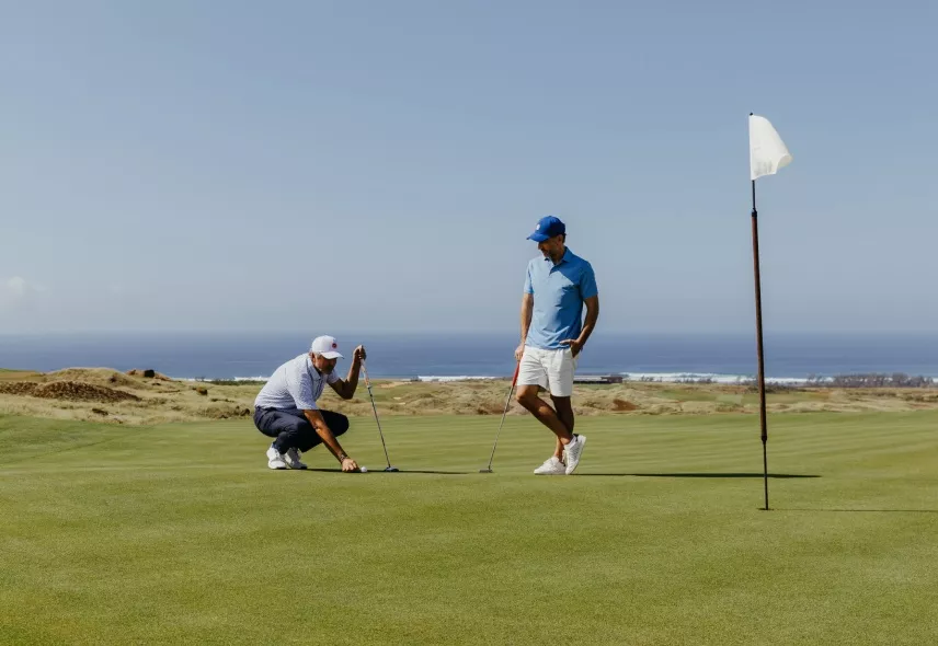 Golf enthusiasts playing golf - Heritage Golf Club
