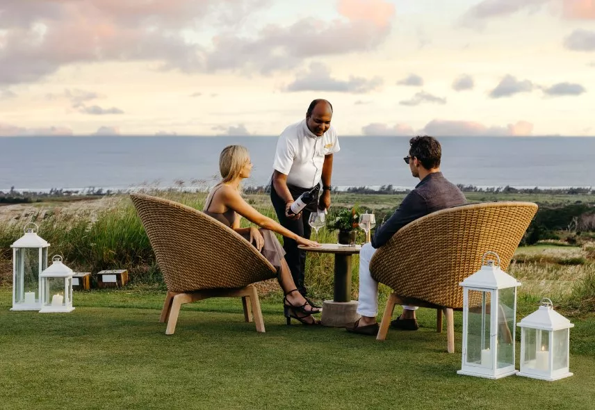 Sparkling aperitif served with panoramic views at La Réserve Golf Links