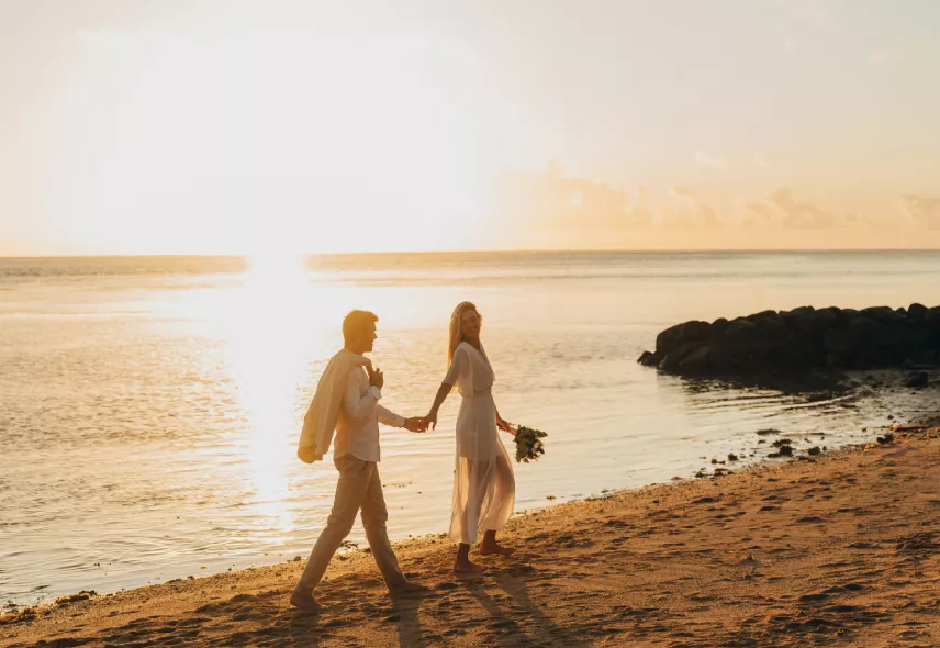 barfußhochzeit am strand heiraten heritage awali mauritius