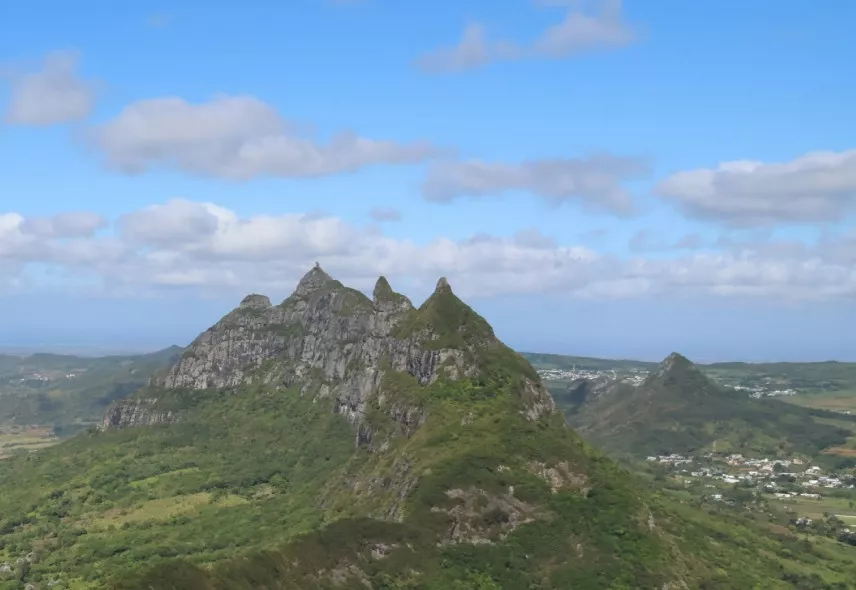 vue de pieter both montagne île maurice