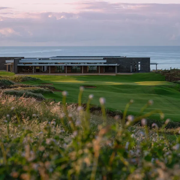 The Clubhouse - La Réserve Golf Links
