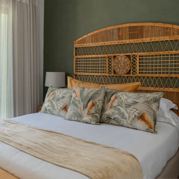 Bedroom with decorative end details in a luxury 4-bedroom villa