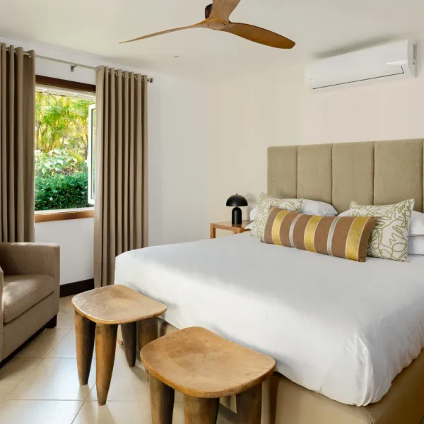 Side view of a bedroom in a luxury 4-bedroom villa