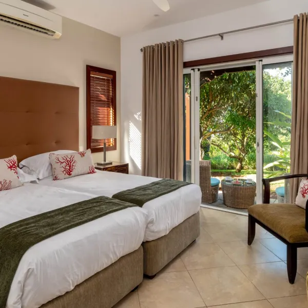 Overview of the ground floor in a luxury 4-bedroom villa