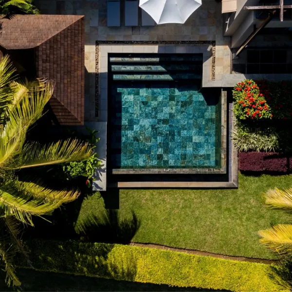 villa arthurium garden pool