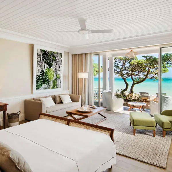 deluxe beachfront suite with direct beach access 