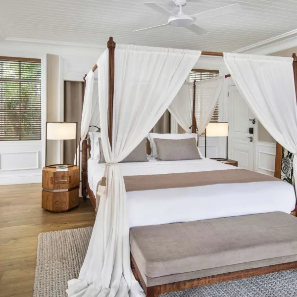 junior bedroom ground floor with garden view at heritage le telfair