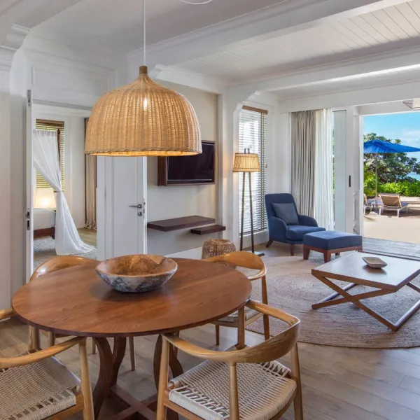 ocean suite living room with direct beach access at heritage le telfair