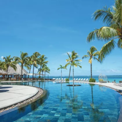 Seaview from pool of Heritage Awali 