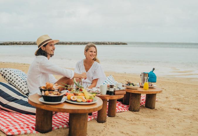 Breakfast on the beach Heritage Resorts Mauritius