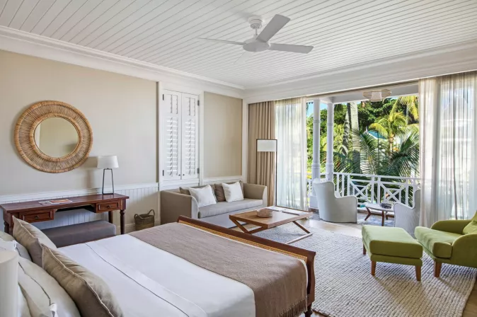 Deluxe Seaview Suite