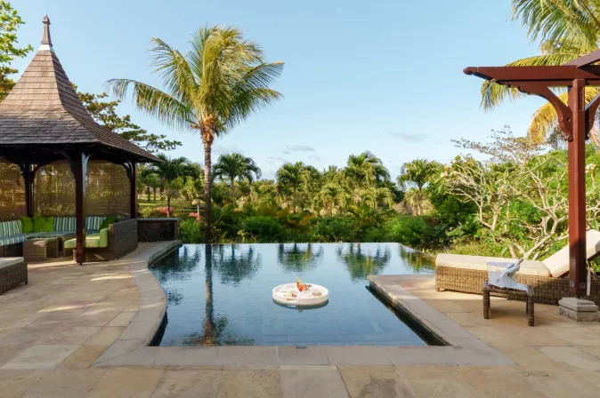 villa baume pool area with transats
